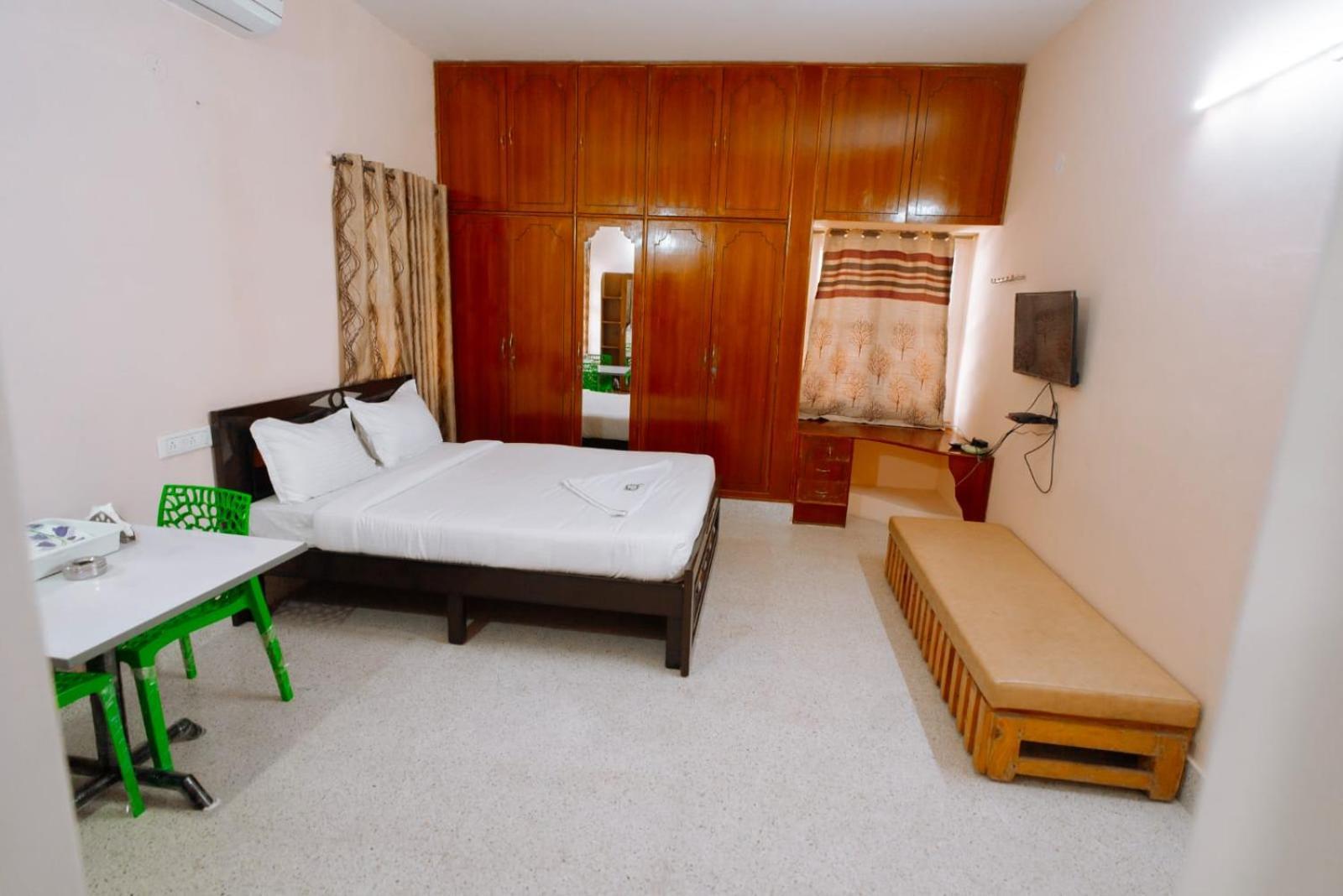 Akshatha Home Stay Бангалор Екстериор снимка